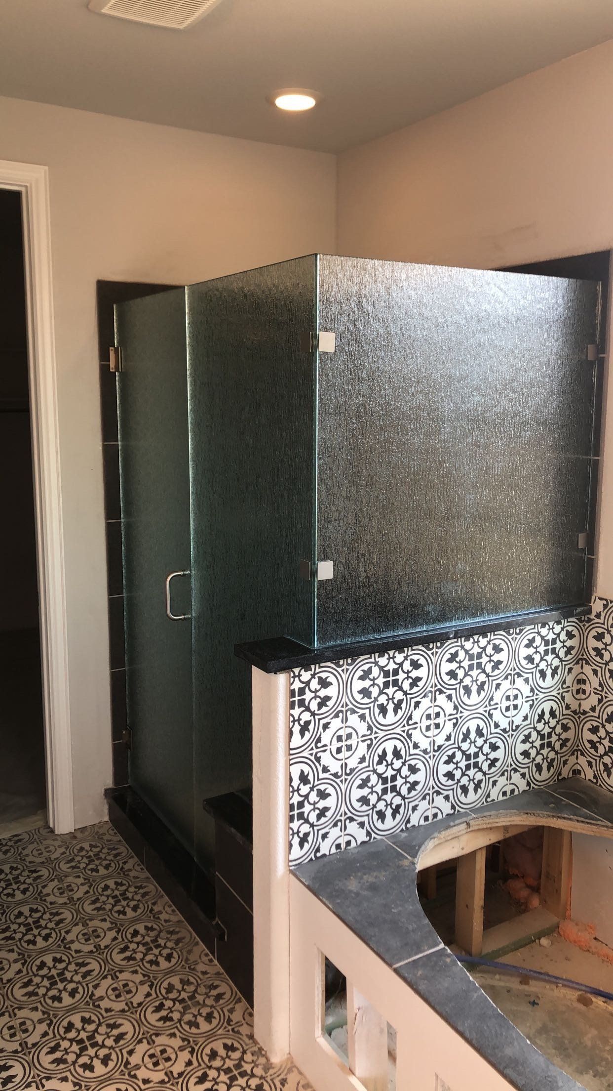 United Mirror and Glass photo gallery