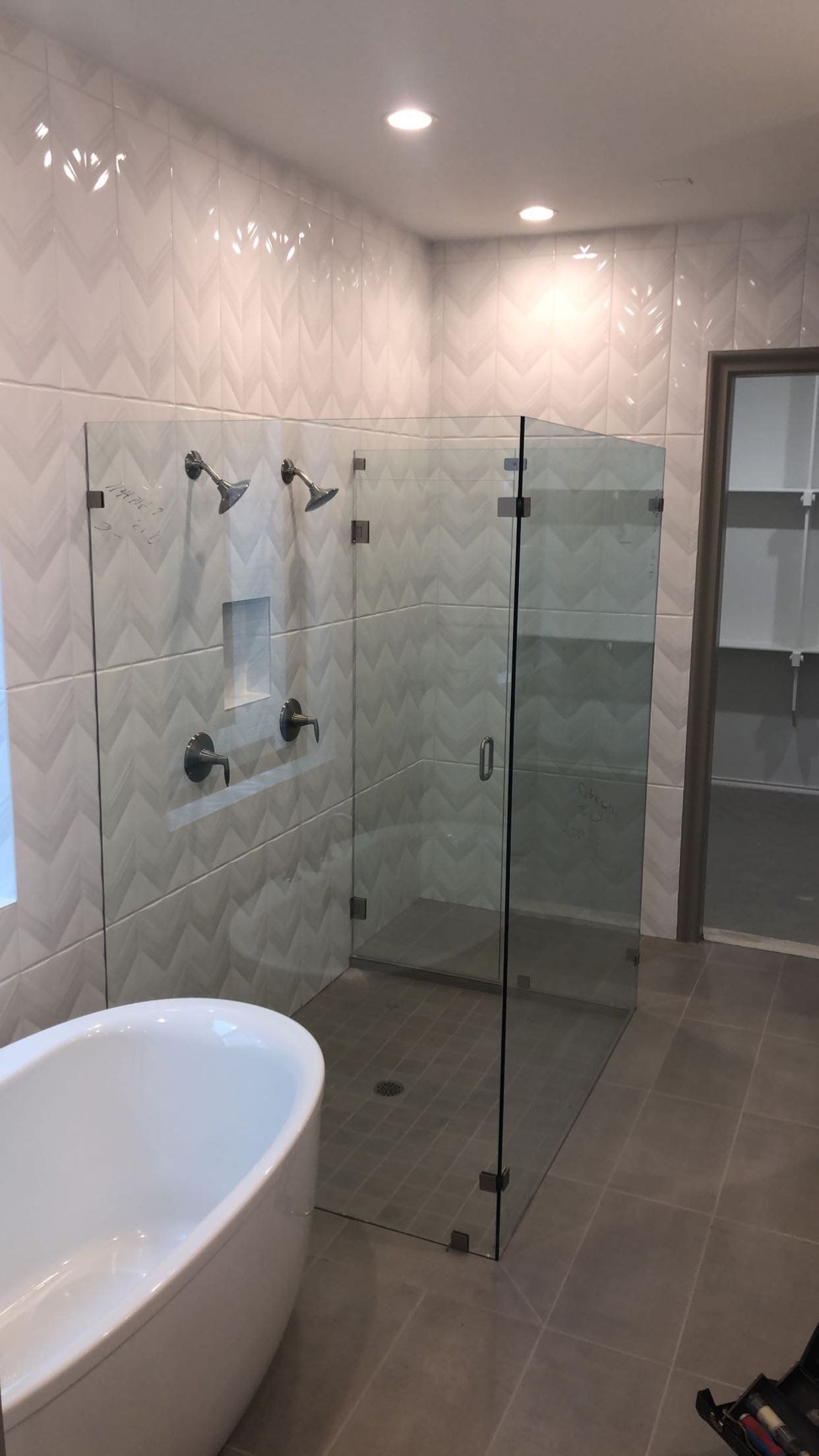 United Mirror and Glass photo gallery