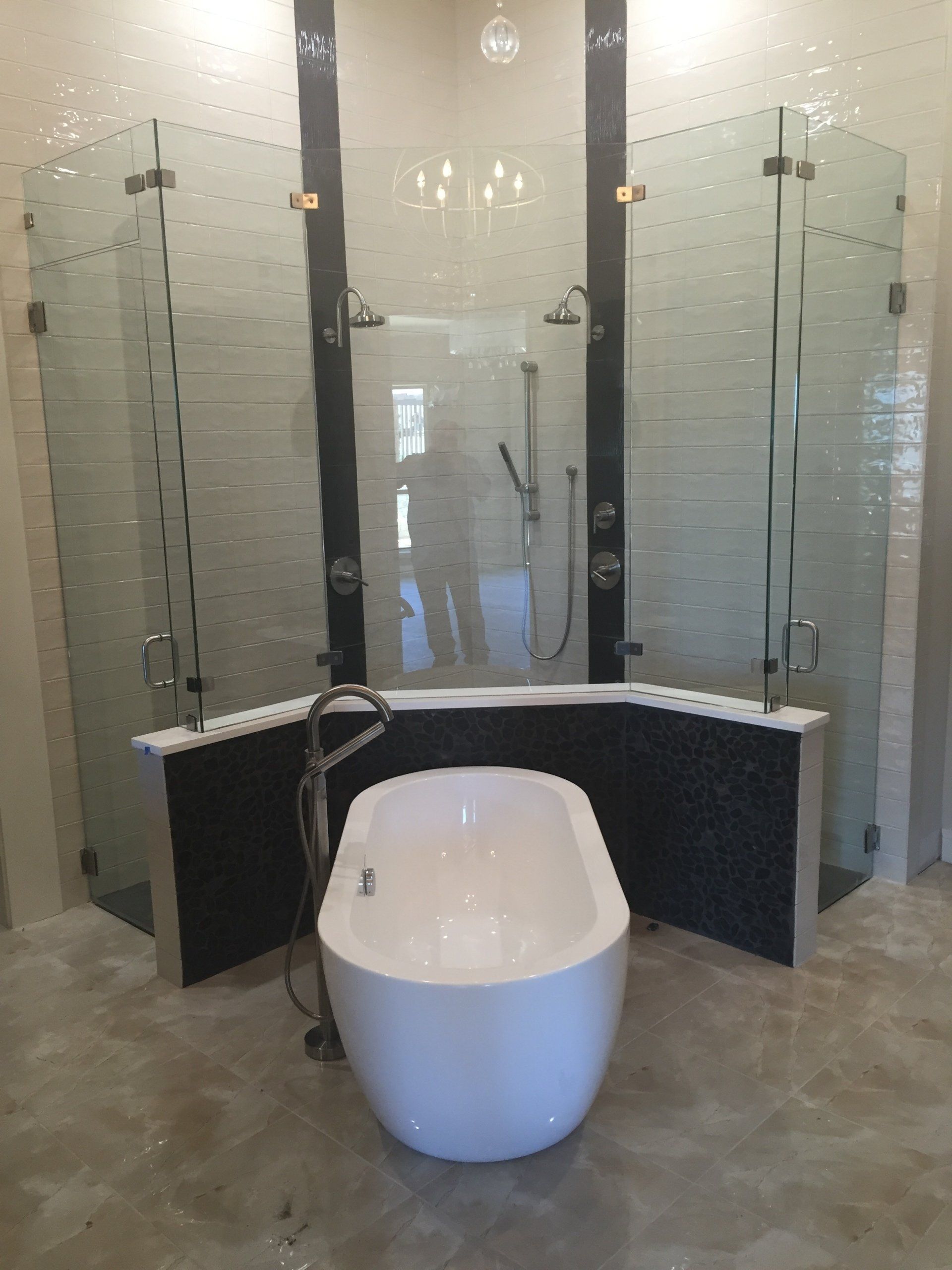 Frameless shower door