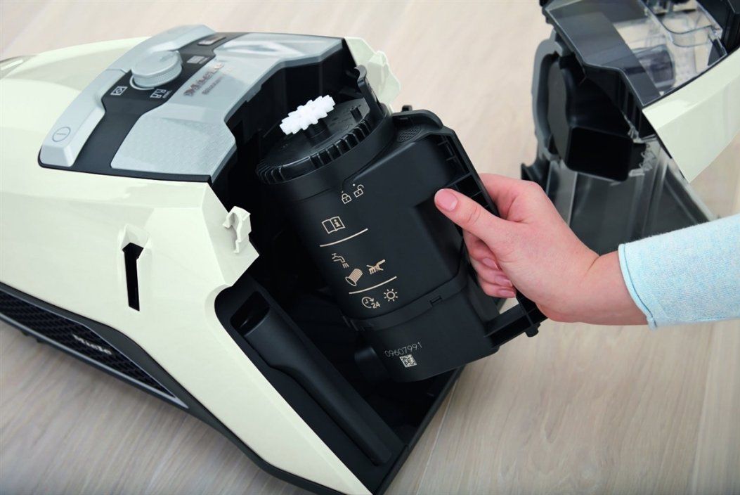 Miele Blizzard CX1 Cat & Dog Bagless Vacuum