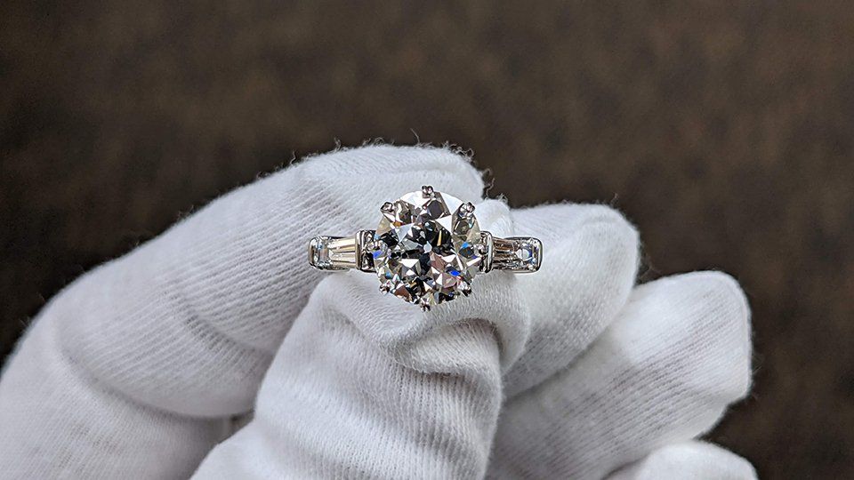 Custom ring