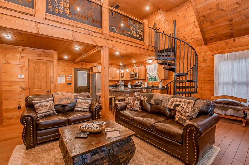 Smoky Mountain Retreats TN | Buckhorn Cabin | Luxury Cabin Rentals