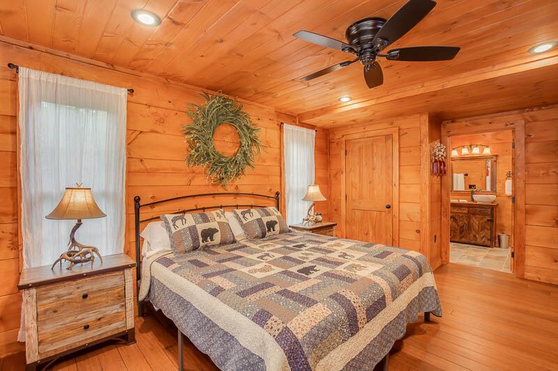 Smoky Mountain Retreats TN Buckhorn Cabin Luxury Cabin Rentals