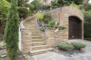 Stones stairway landscaping