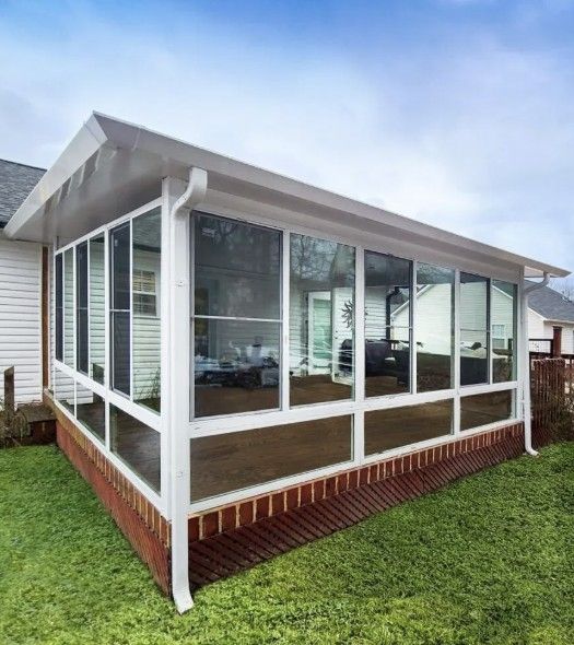 Residential screen room.