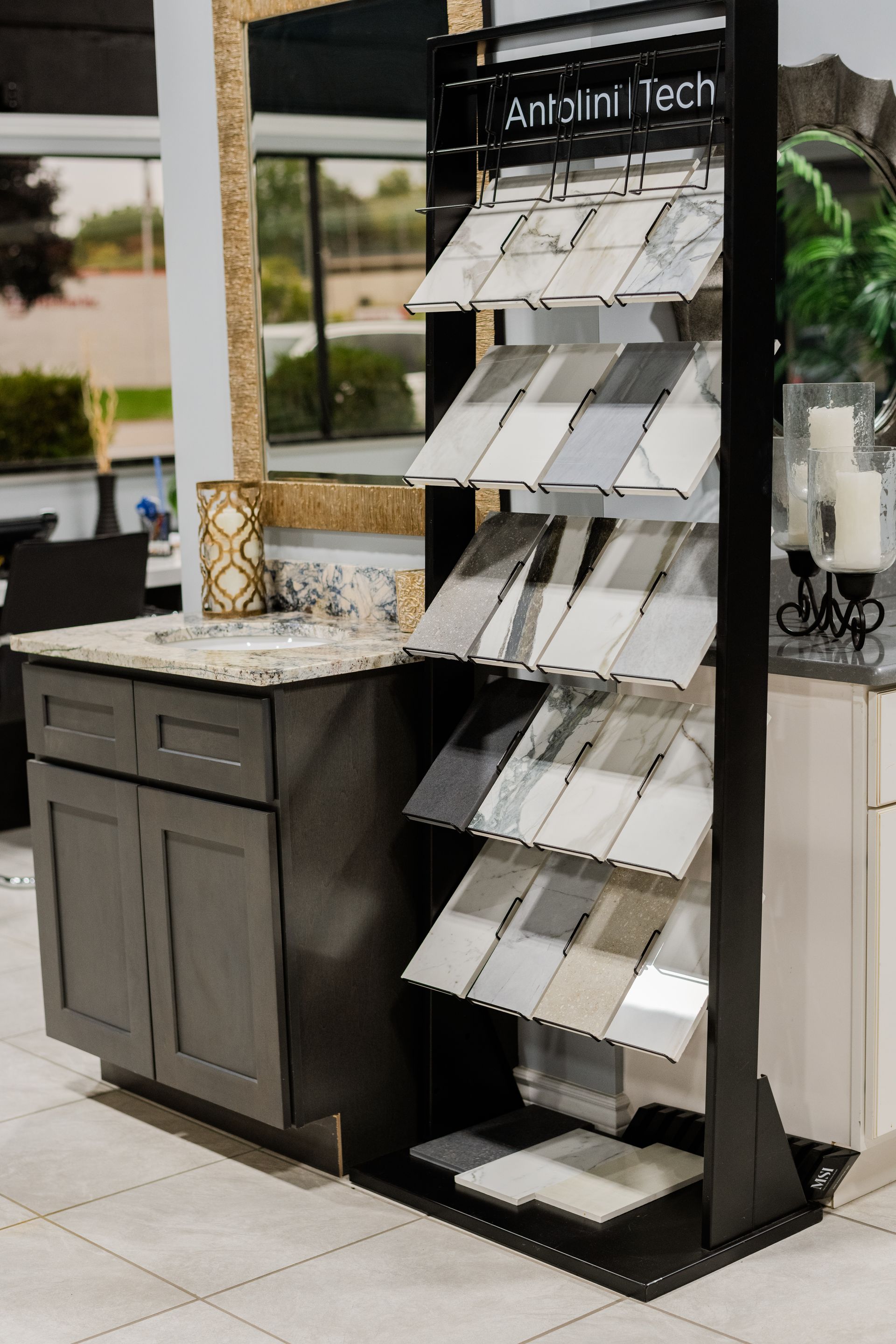 Countertop sample display from Antolini Tech