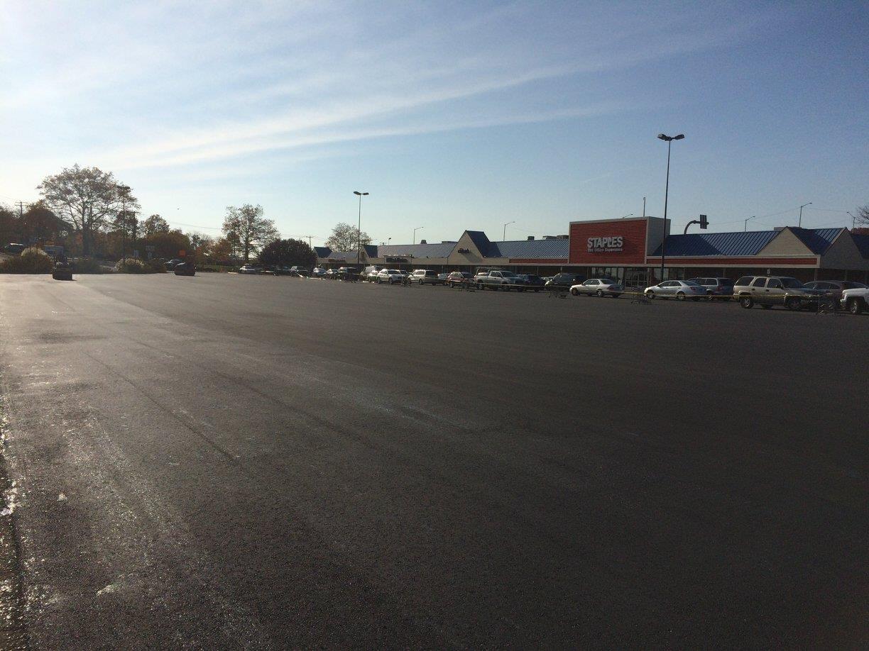 Commercial paving service
