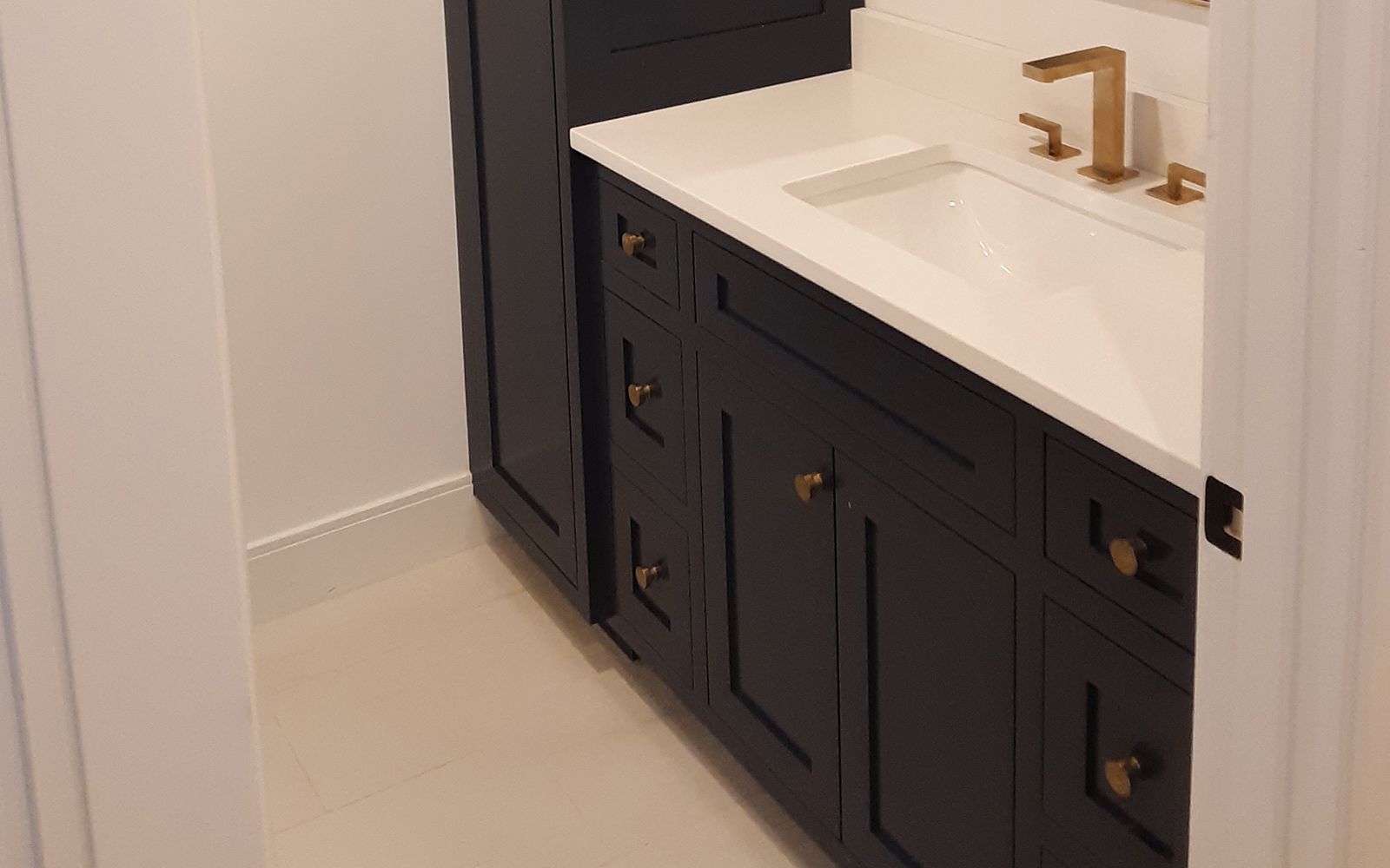 Bathroom cabinets