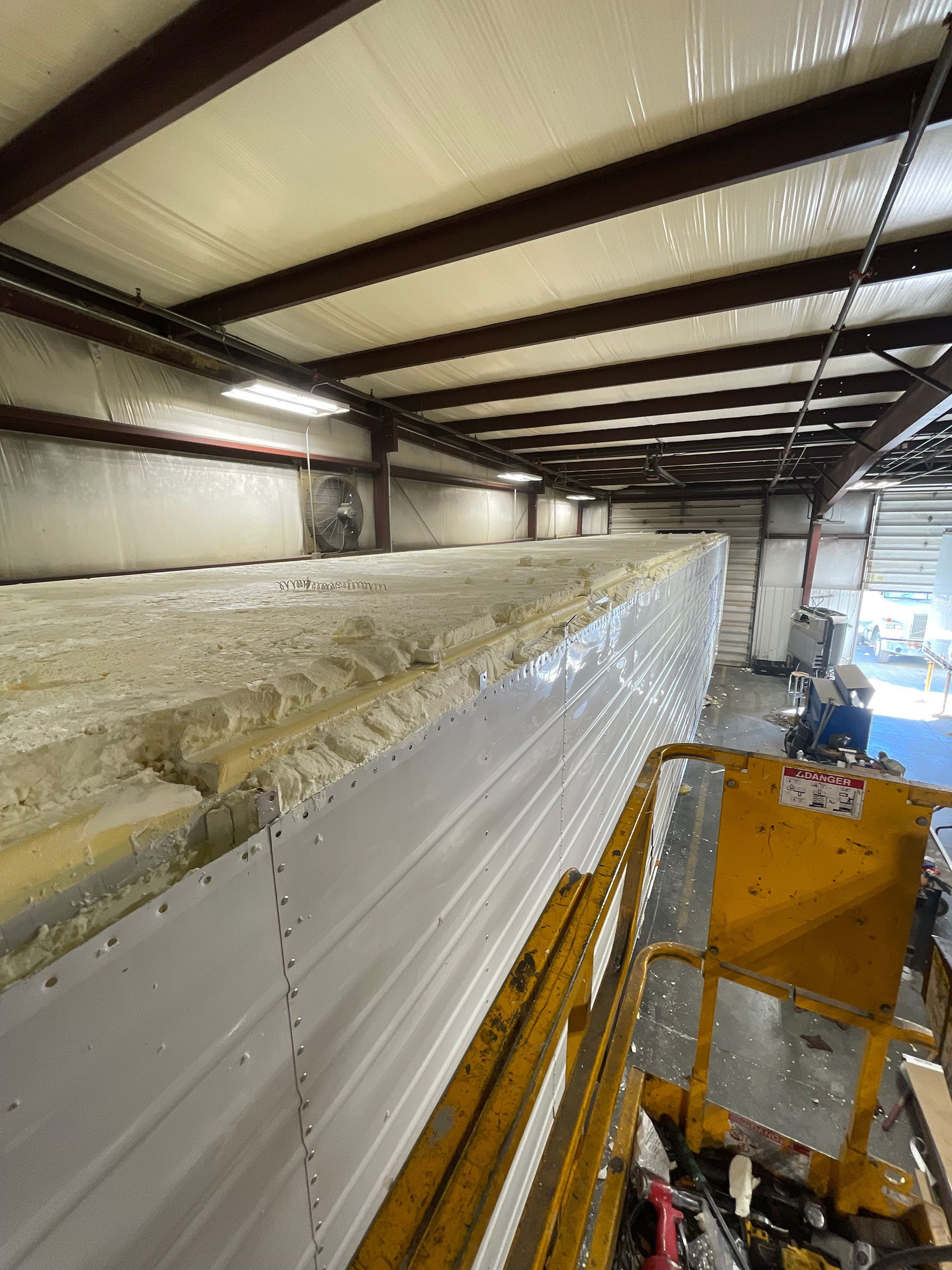 Roof of reefer container damage