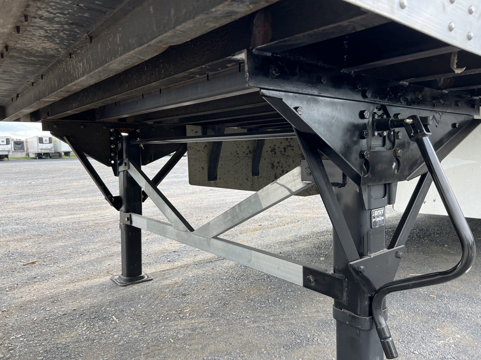 box truck with JDST metal