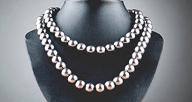 Elegant necklace
