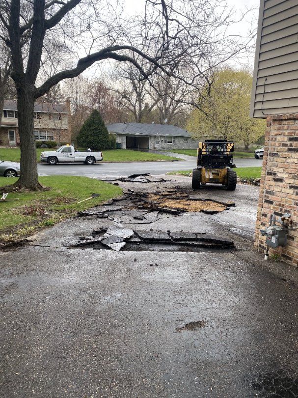 Asphalt paving service