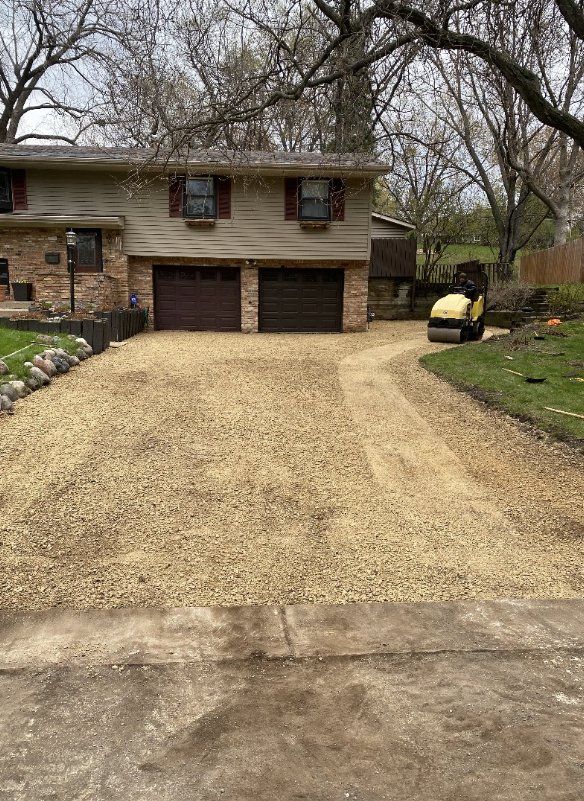 Asphalt paving service