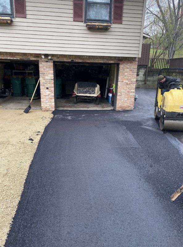 Asphalt paving service