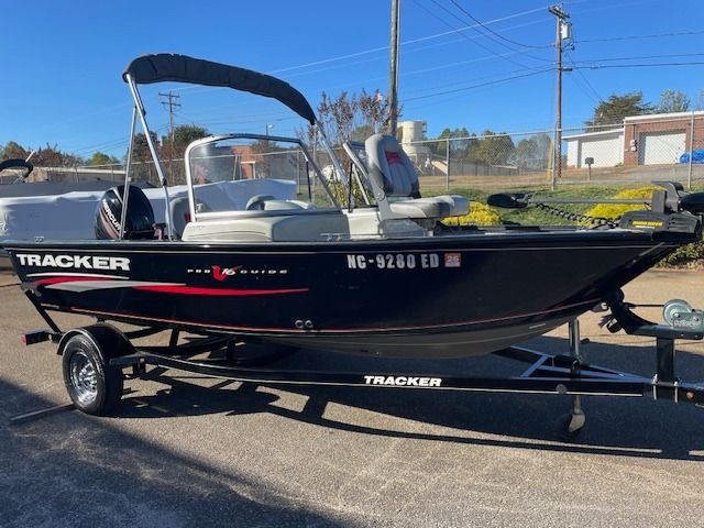 2023 Sea Chaser 24 HFC w/Twin Merc F150s