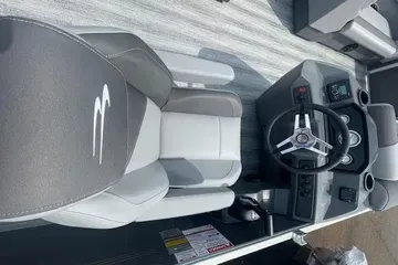 2025 Bennington S21 Cruise