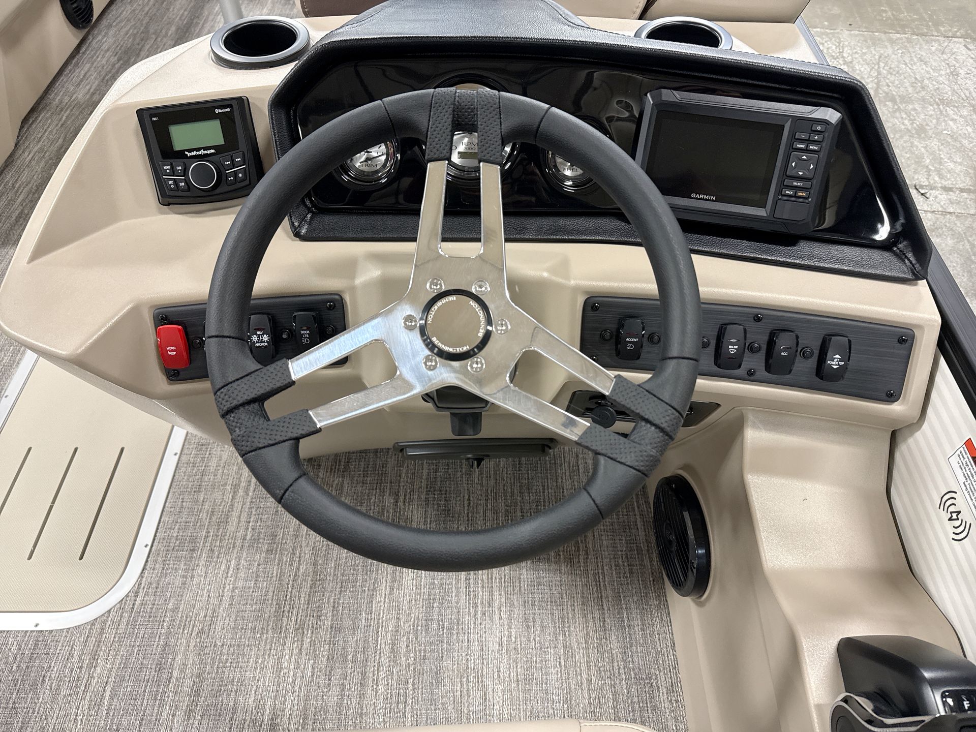 2026 Bennington 22 S Swingback