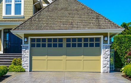 Midstate Garage Doors and Service Inc | Screens | Sebring FL