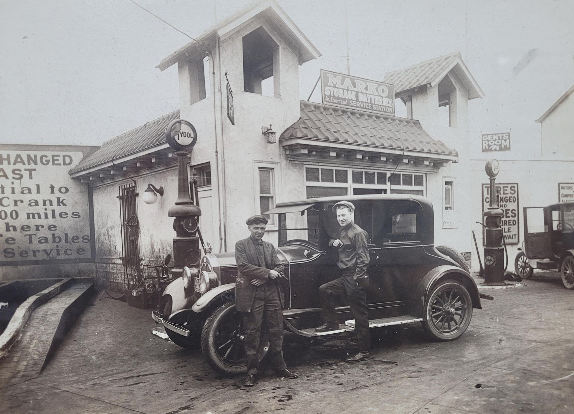 Aberle Auto Body & Collision garage shop