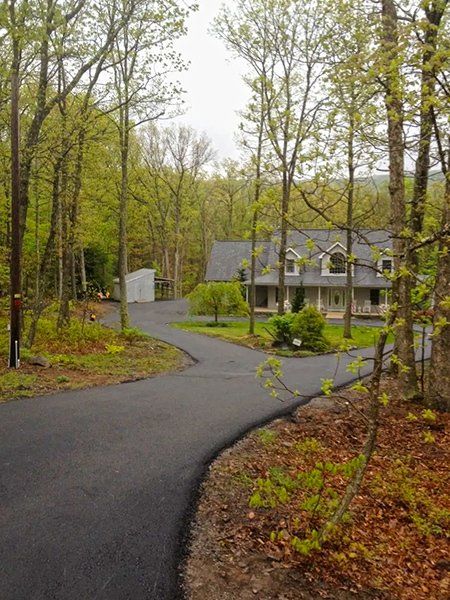 Residential driveway paving