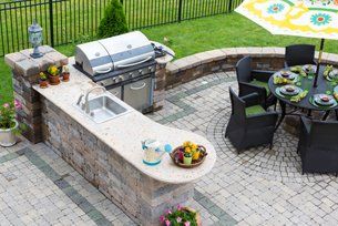 Outdoor kitchen remodeling