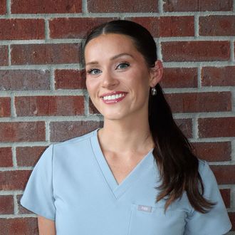 Elaina Lundquist, DDS