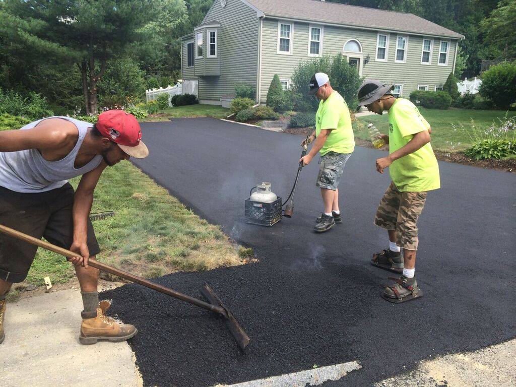 Asphalt service