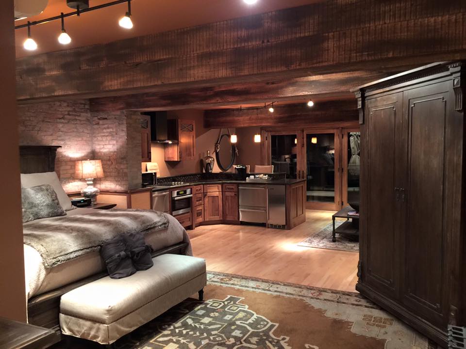 Bedroom with kitchen