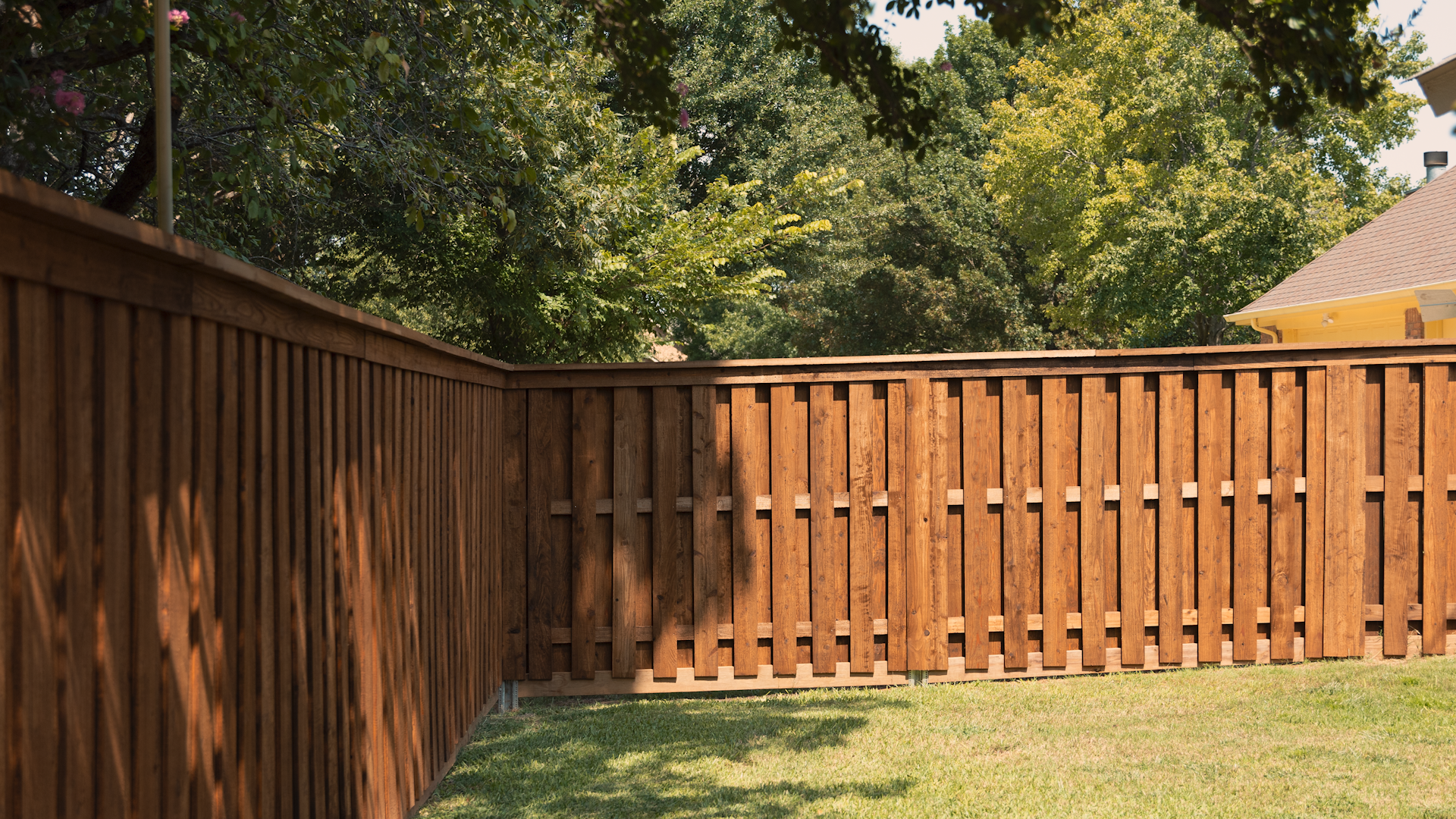 fence contractor