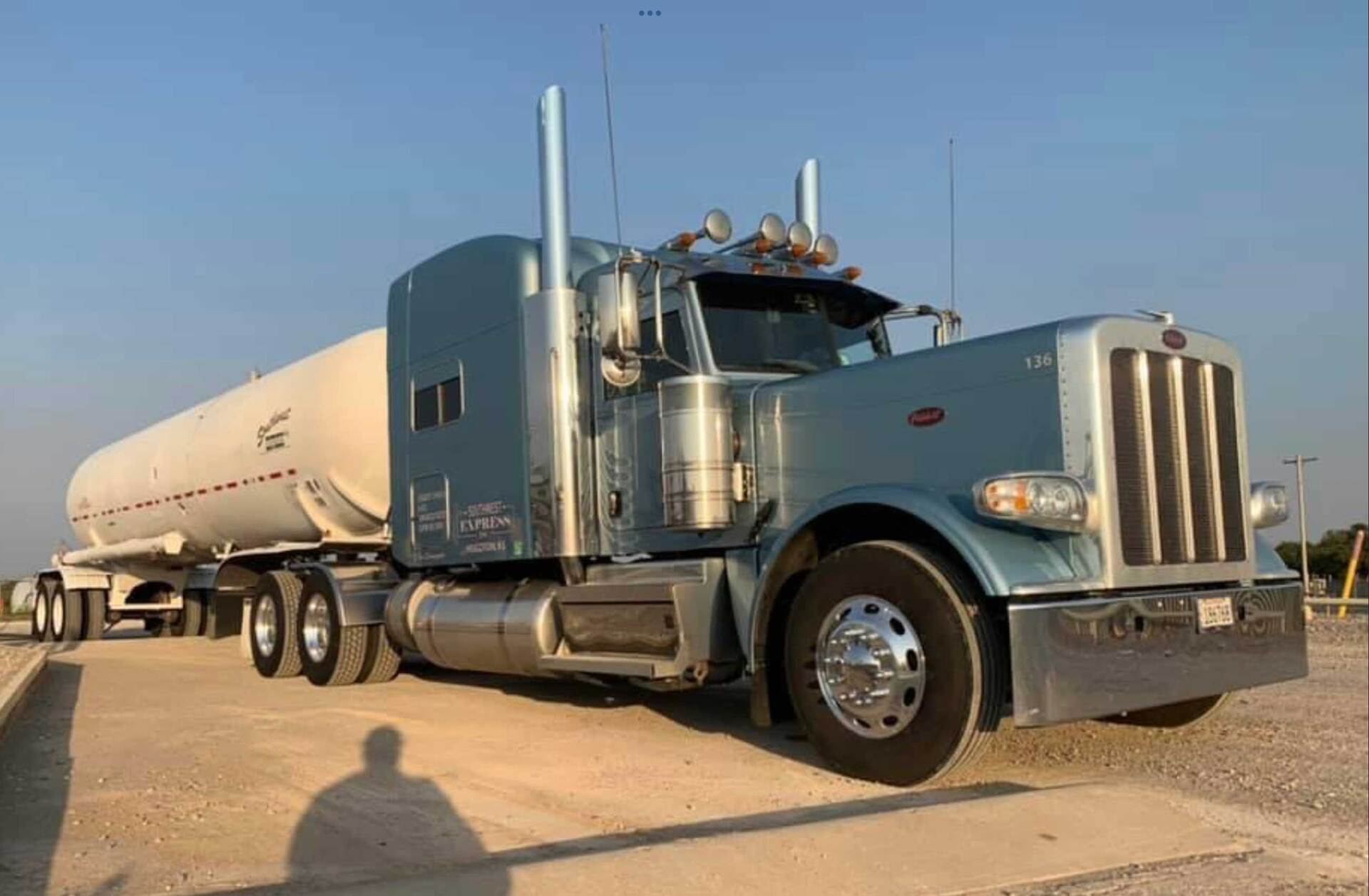 Southwest Express Inc. truck