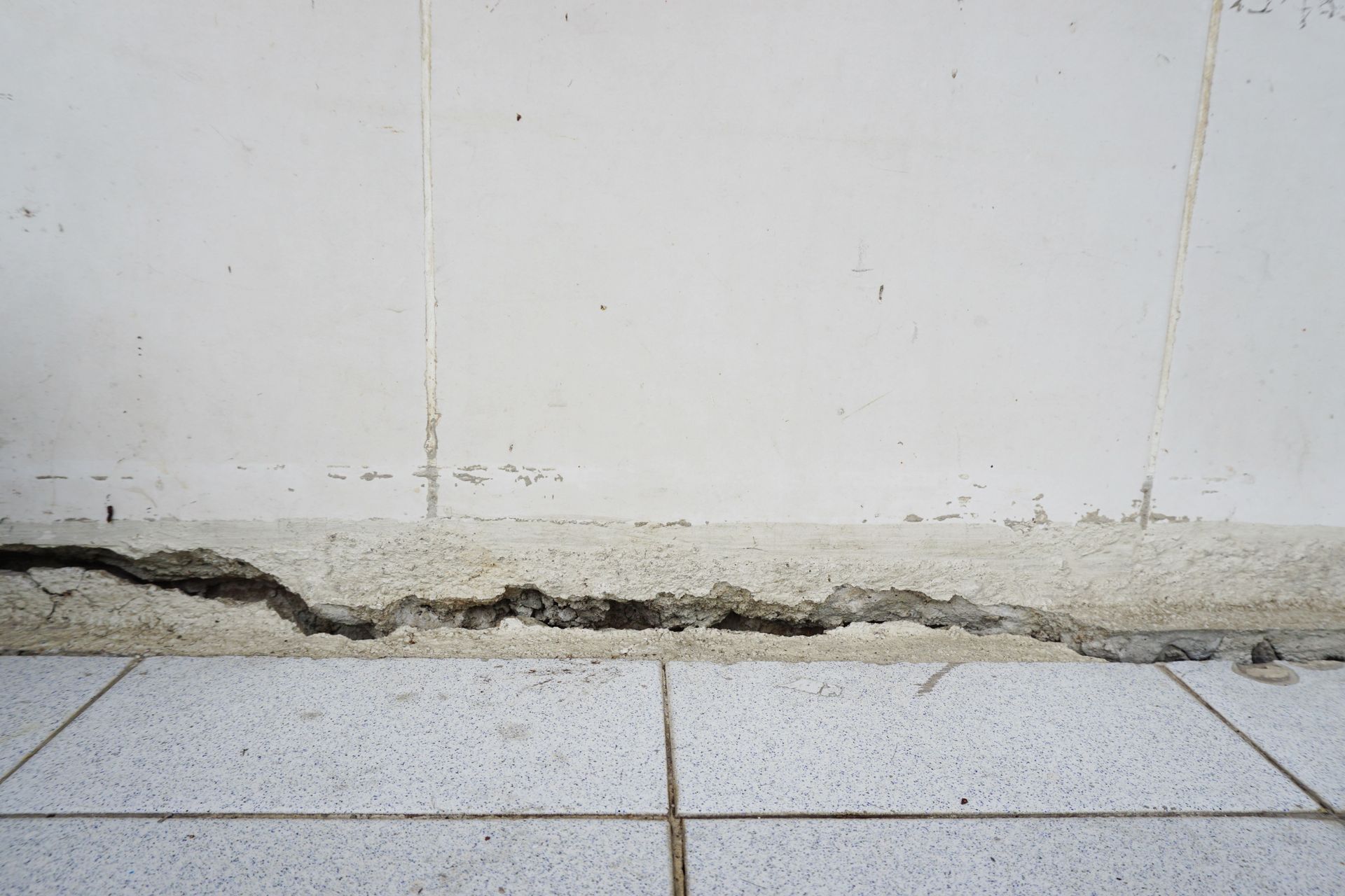 basement wall crack repair