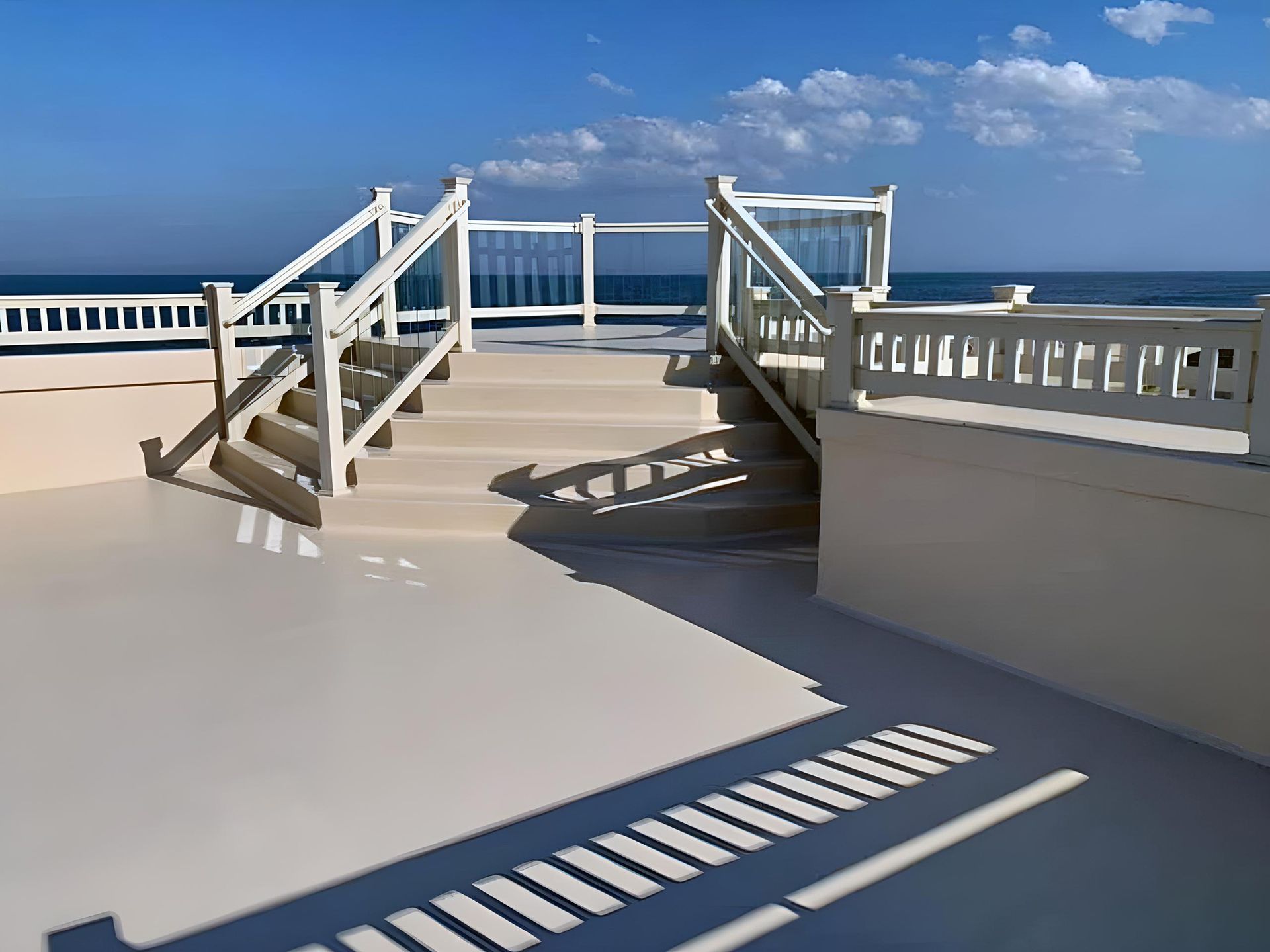 Universal Fiberglass and Contracting LLC