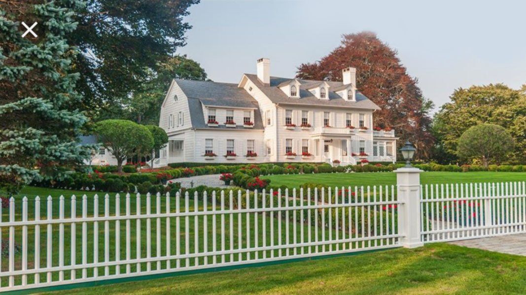 QAL Surroundings Images