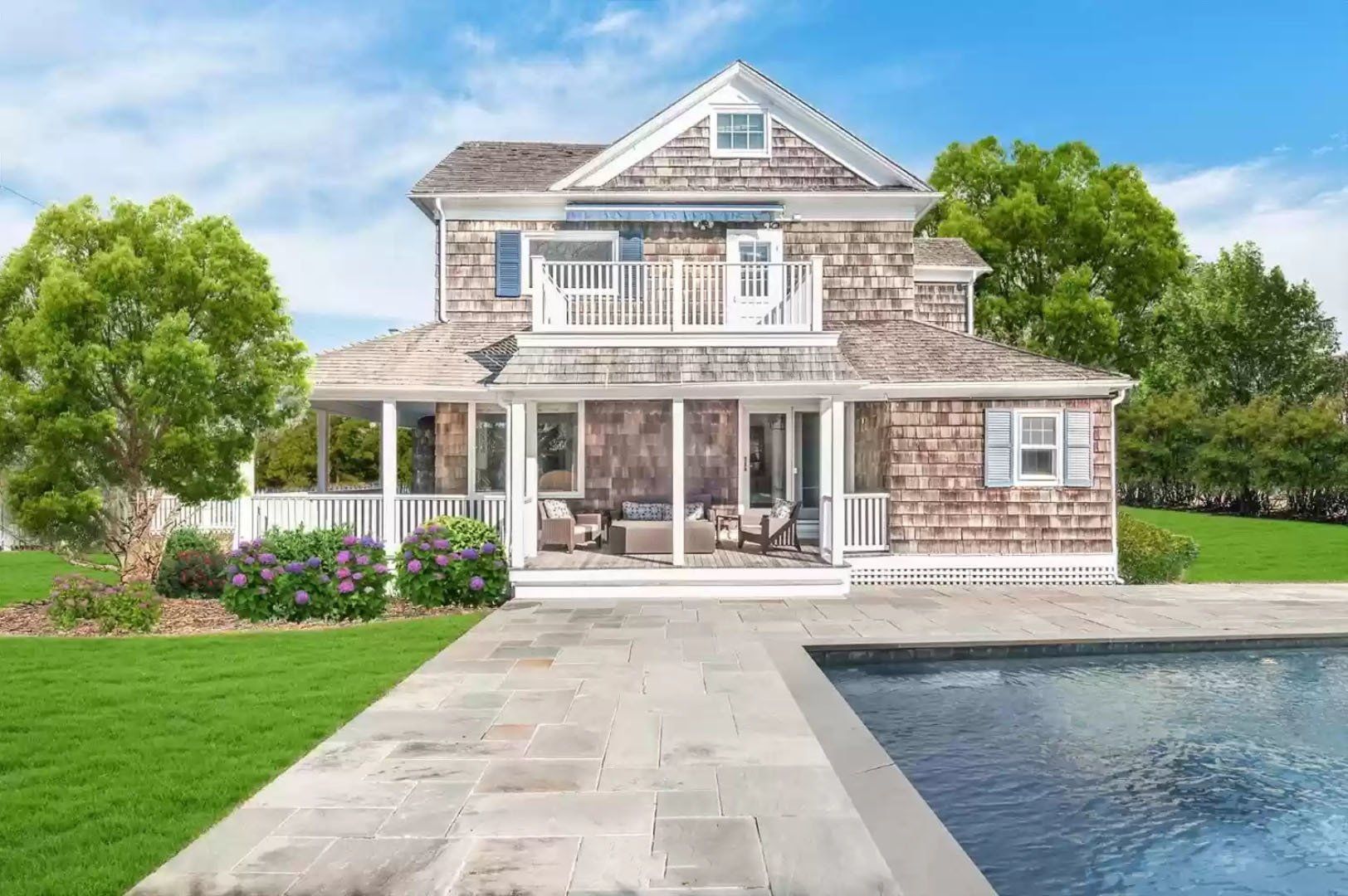 QAL Surroundings Images