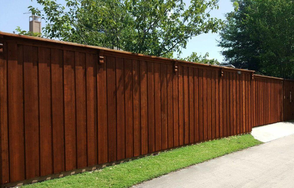 Commercial  fencing