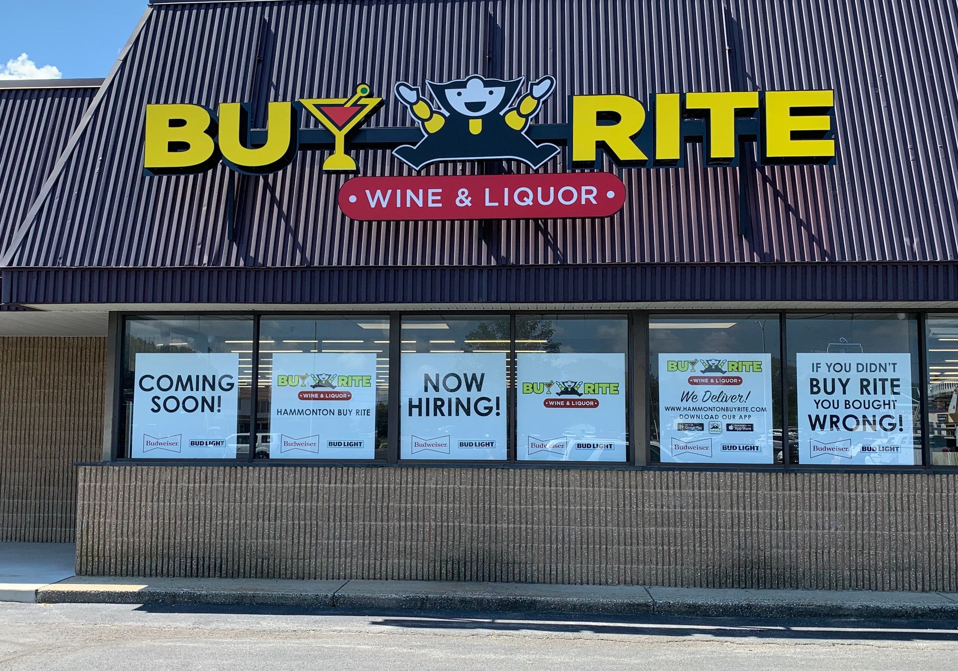 The front of a buy rite wine and liquor store