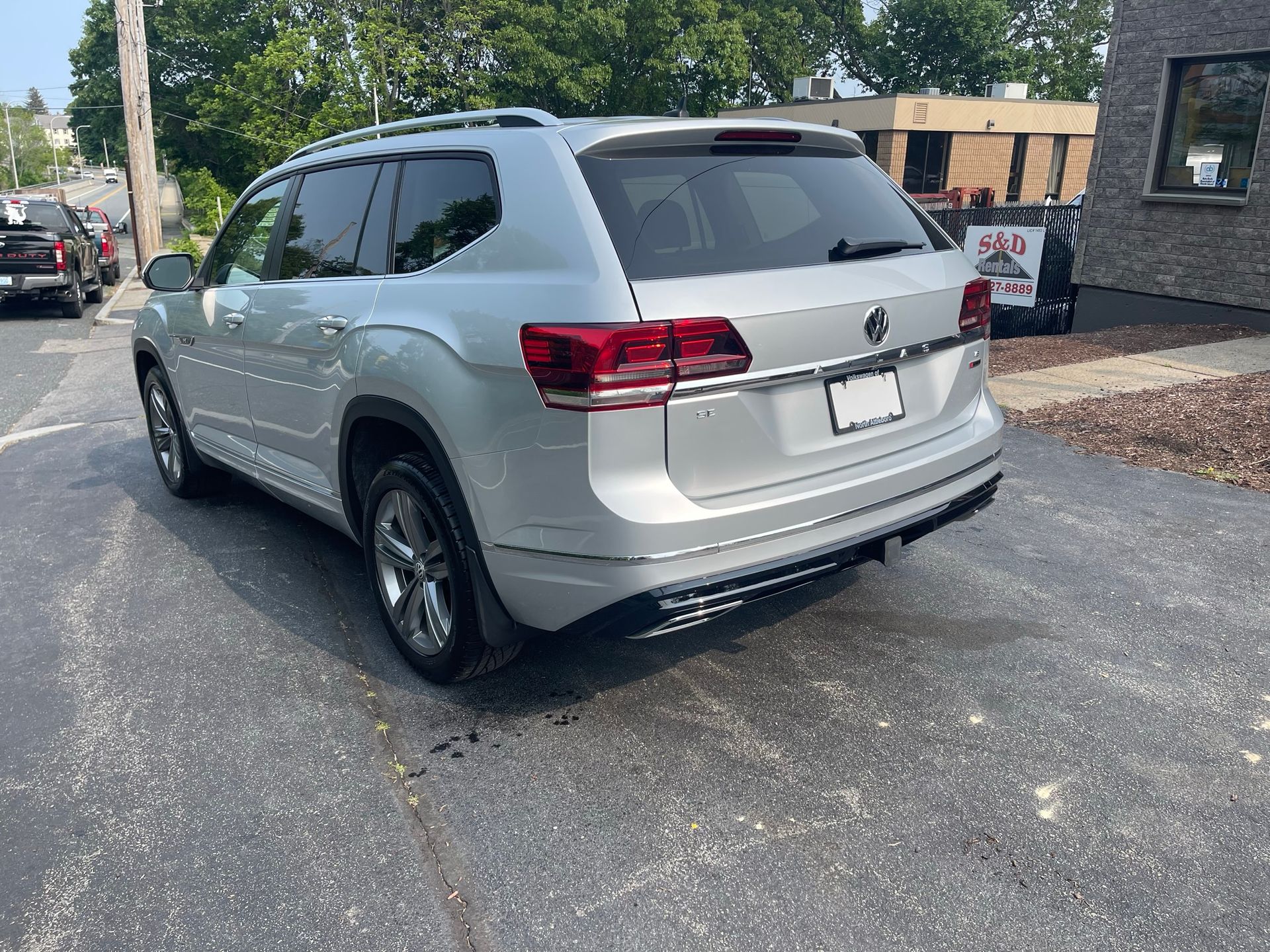 Volkswagen Silver SUV