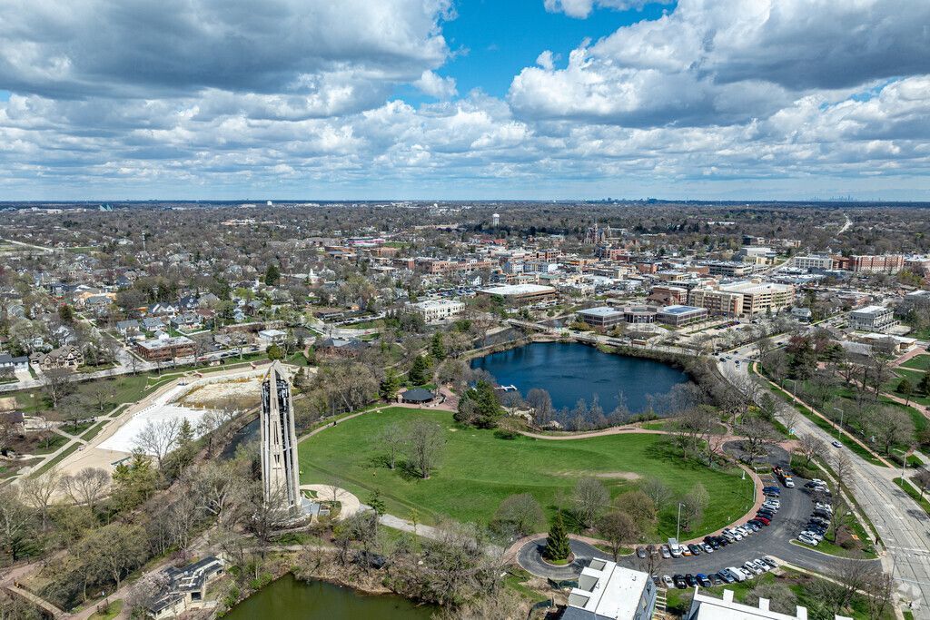 aerial view of naperville, il