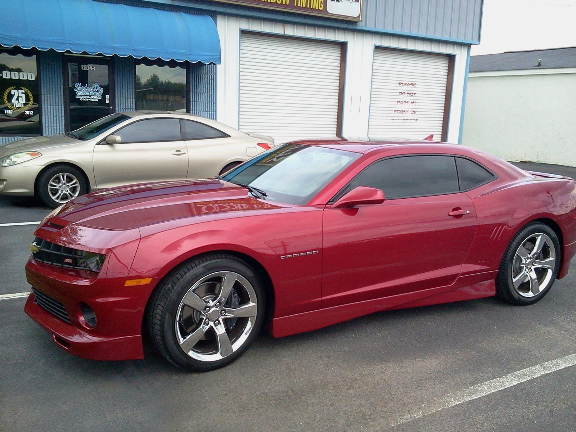Tinted auto