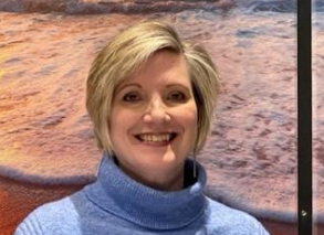 Photo of Elizabeth Young-DuFort