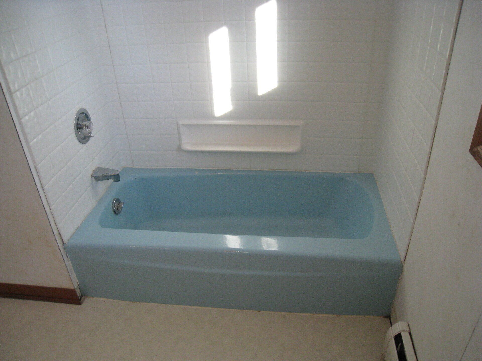 bathtub refinishing before