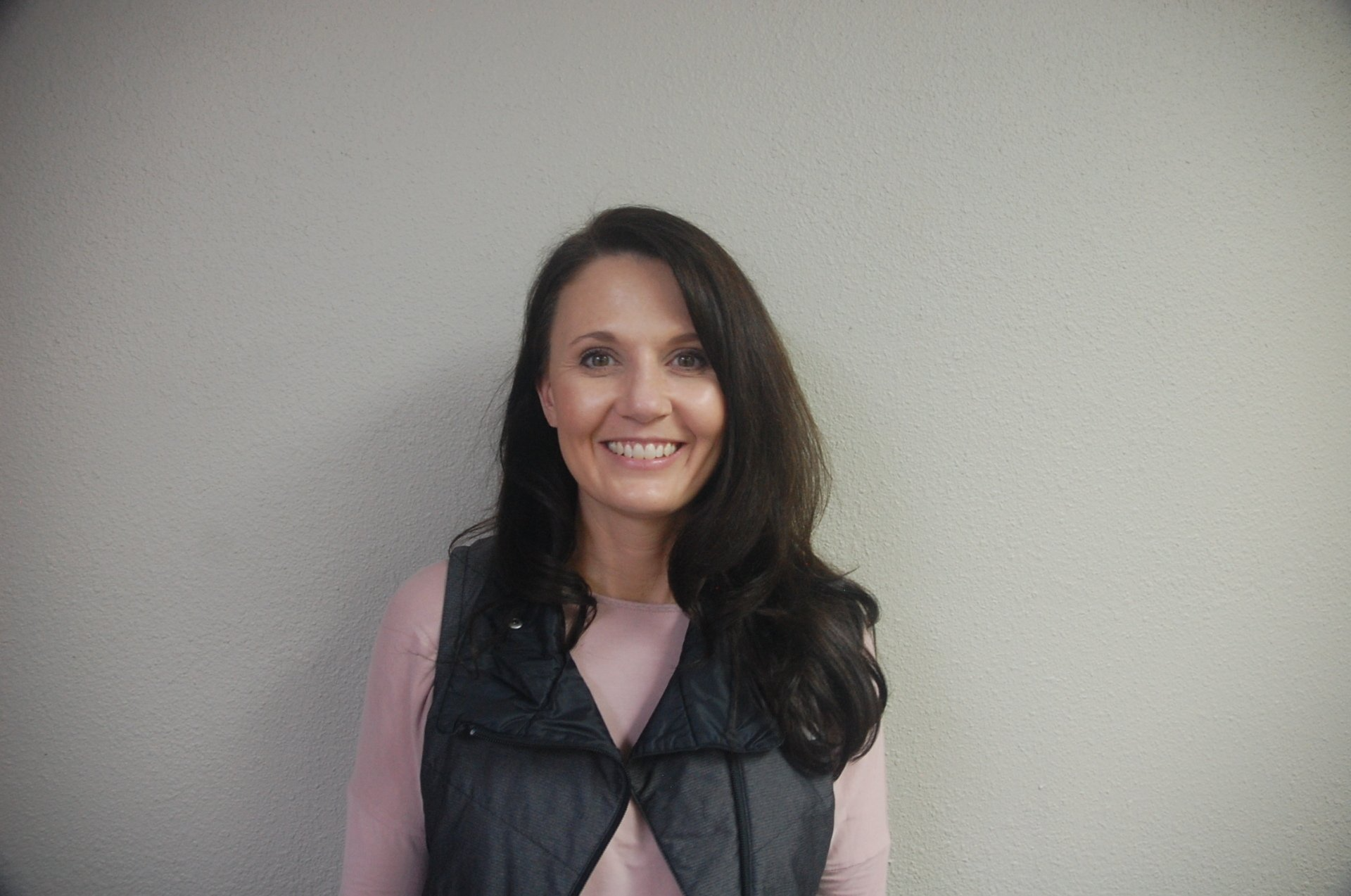 Kelly Harz - Admin Assistant